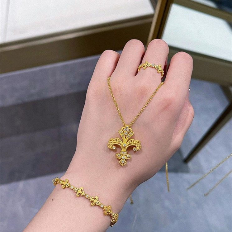 S925 Silver Gold-Plated Medieval Style Golden Iris Necklace for Women – Elegant & Vintage-Inspired Design - Image 3